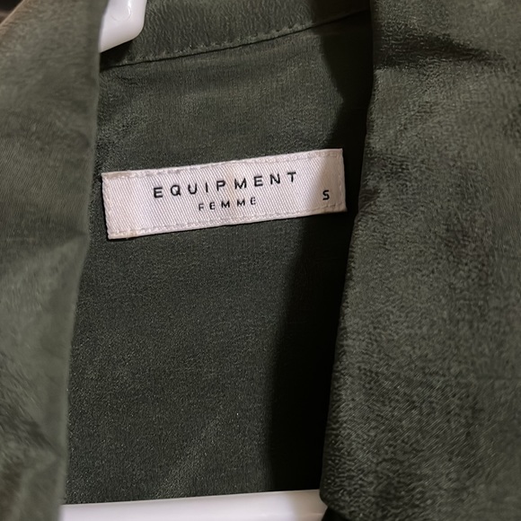 Equipment Femme Silk Shirt - Picture 6 of 8